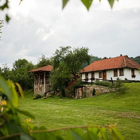 Садиба Гардига Pystan Exterior photo